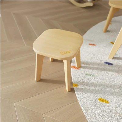 Taburete de madera para niños